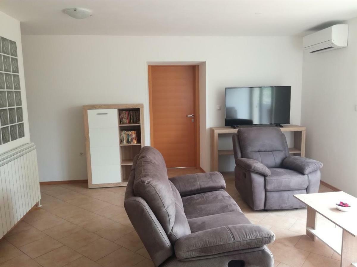 Apartma Logar Kobarid Exterior foto